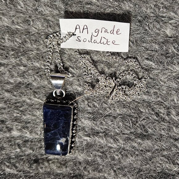 Sodalite, gemstone rectangle, pendant necklace, silver plate & chain, new - Picture 5 of 5